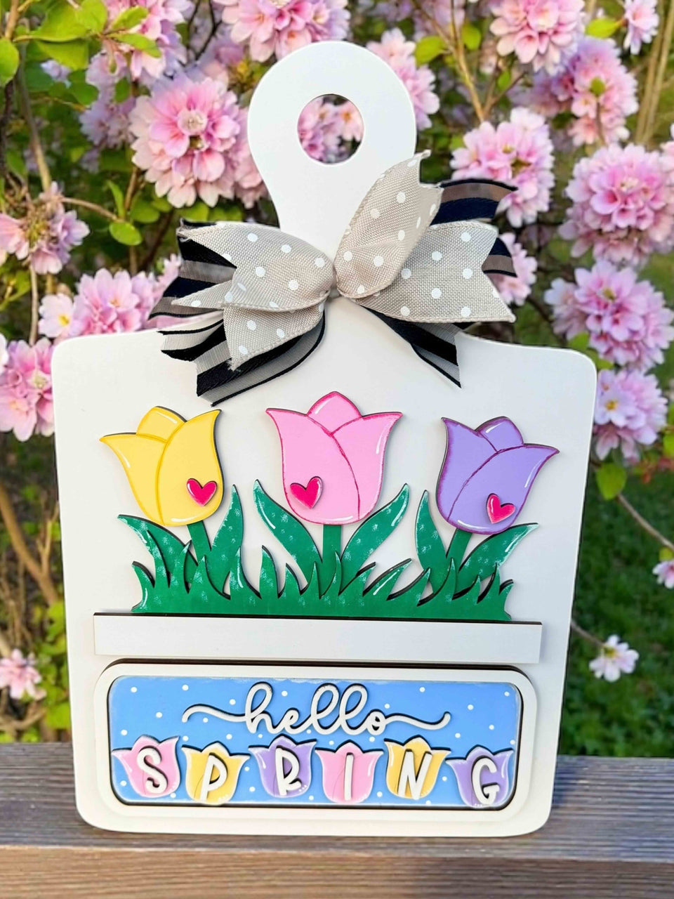 Interchangeable Bread Board Decor