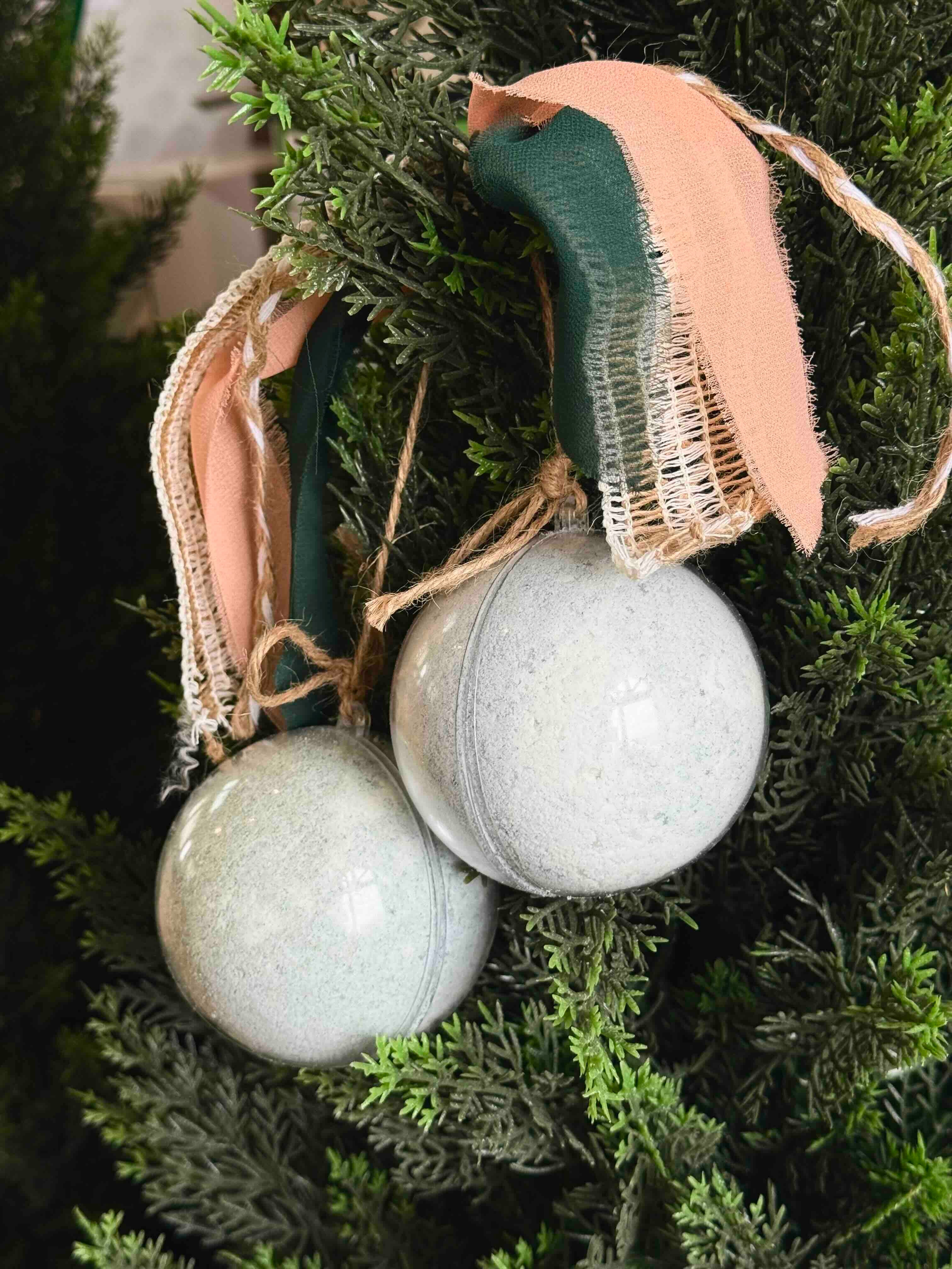 Bosen Bath Bomb Ornaments | Kit | UT